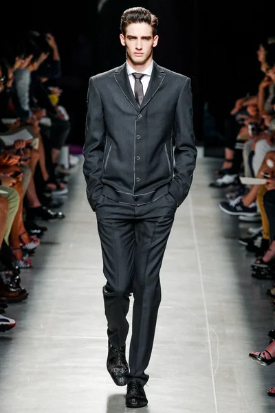 Look 4